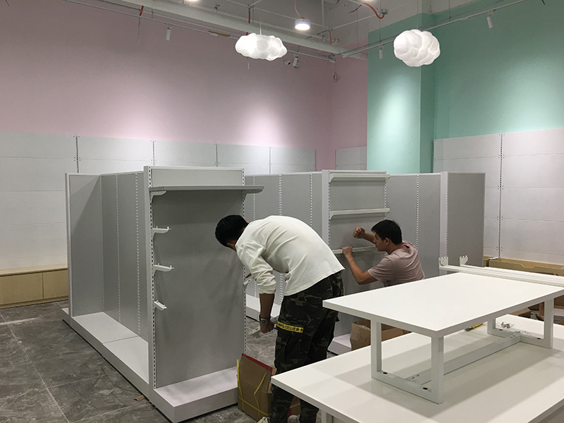 NOME貨架,精品店貨架,貨架安裝,定制貨架