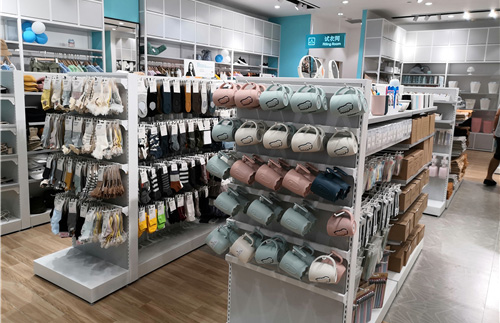 上海貨架批發(fā)廠分享定制飾品店貨架的基本流程