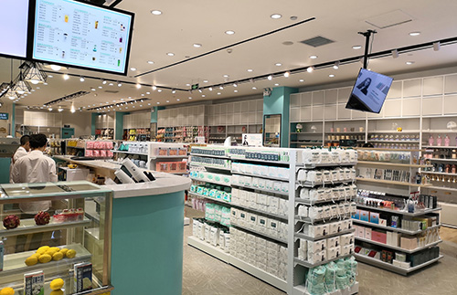 上海精品百貨店如何設(shè)計(jì)動(dòng)線增加產(chǎn)品曝光率-大唐貨架廠